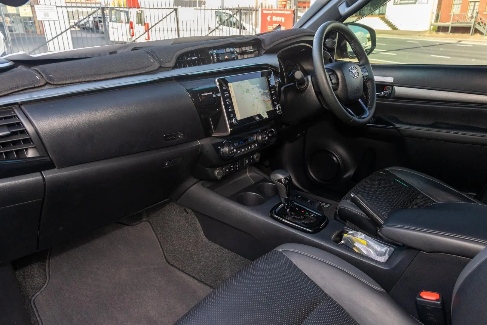 2024 Toyota Hilux Gallery Image 8