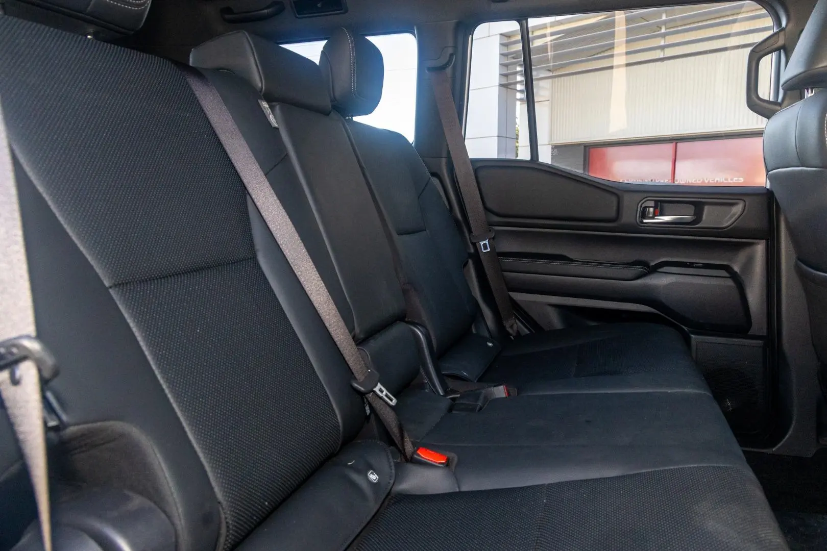 2024 Toyota Landcruiser Prado Gallery Image 9