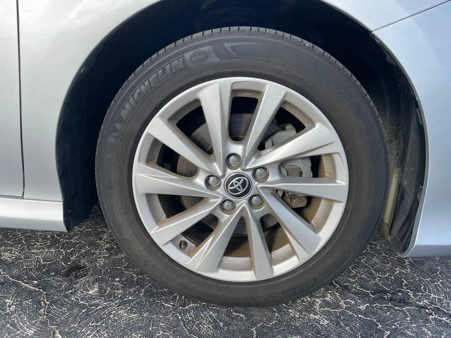 2022 Toyota Camry Gallery Image 21