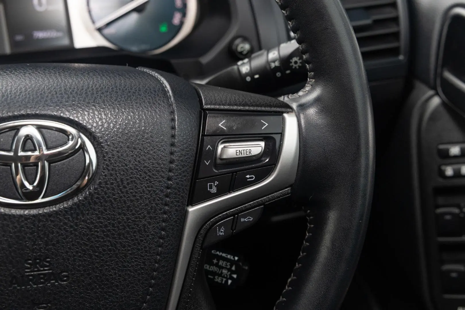 2018 Toyota Landcruiser Prado Gallery Image 12
