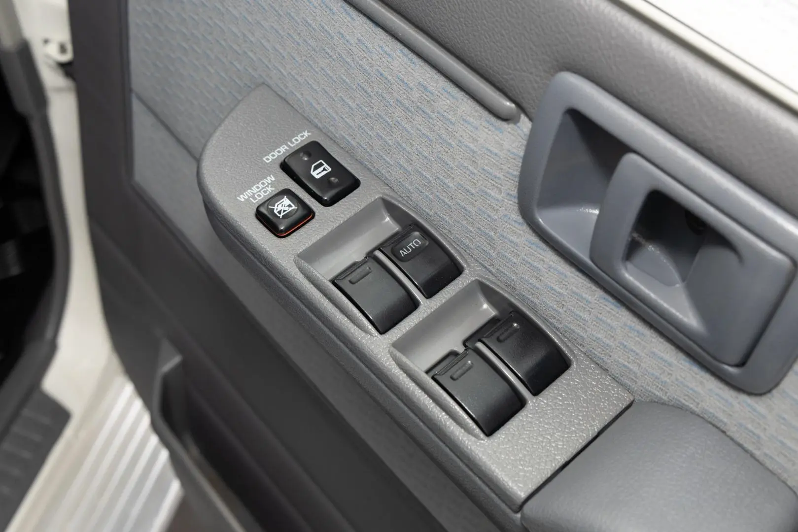 2024 Toyota Landcruiser Gallery Image 18