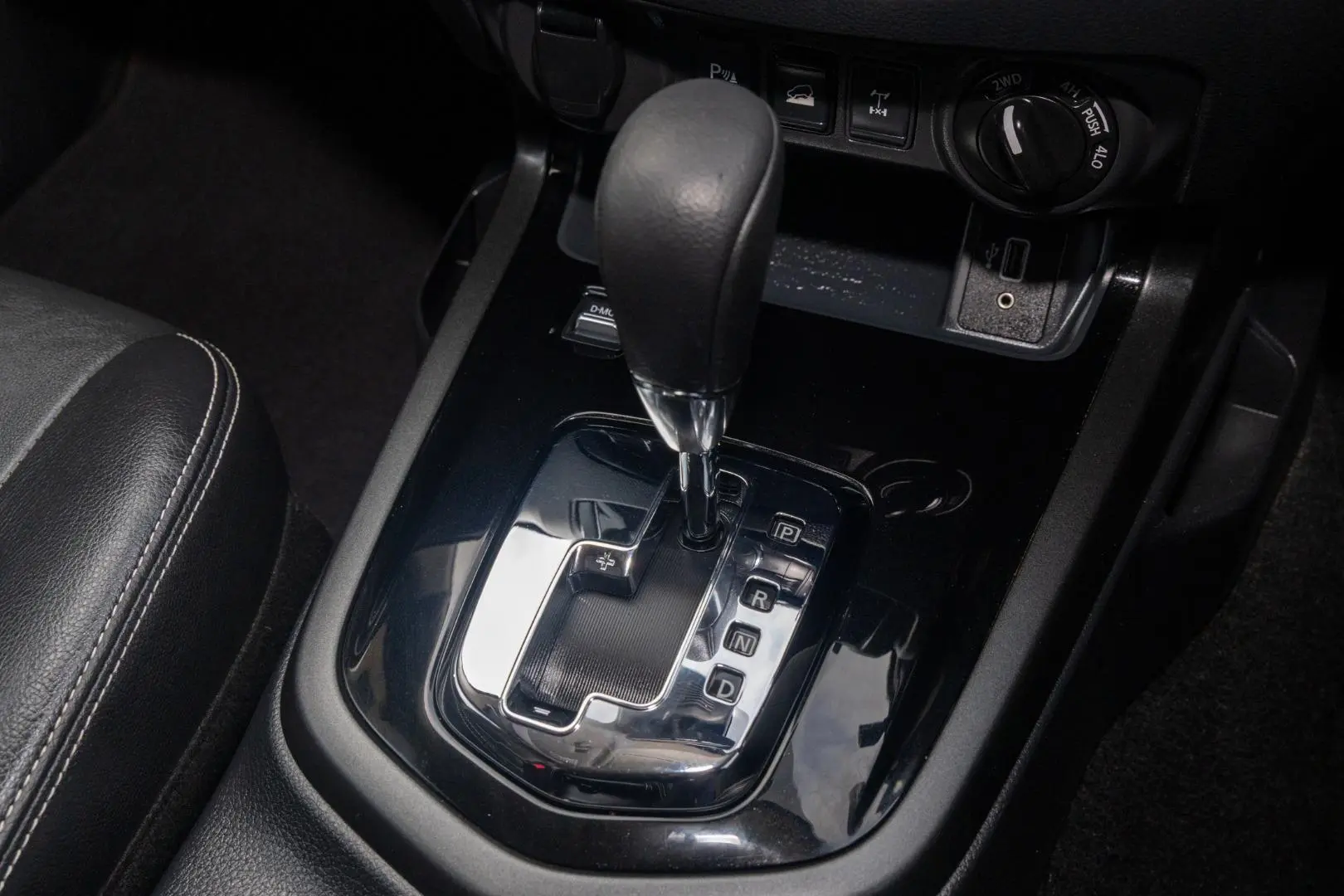 2021 Nissan Navara Gallery Image 17