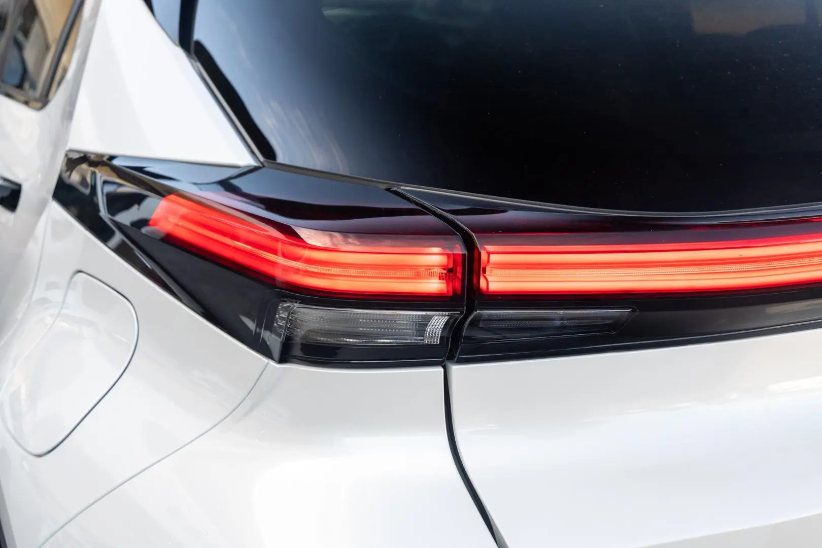 2024 Toyota C-HR Gallery Image 21