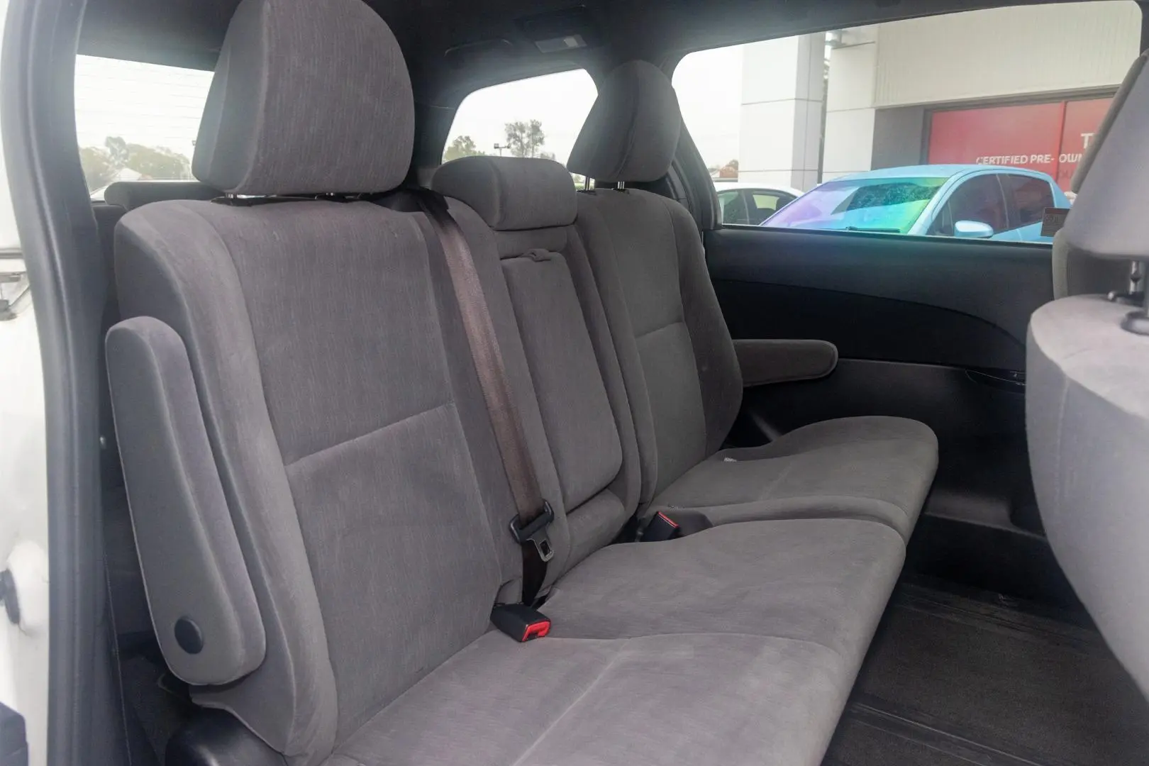 2018 Toyota Tarago Gallery Image 9