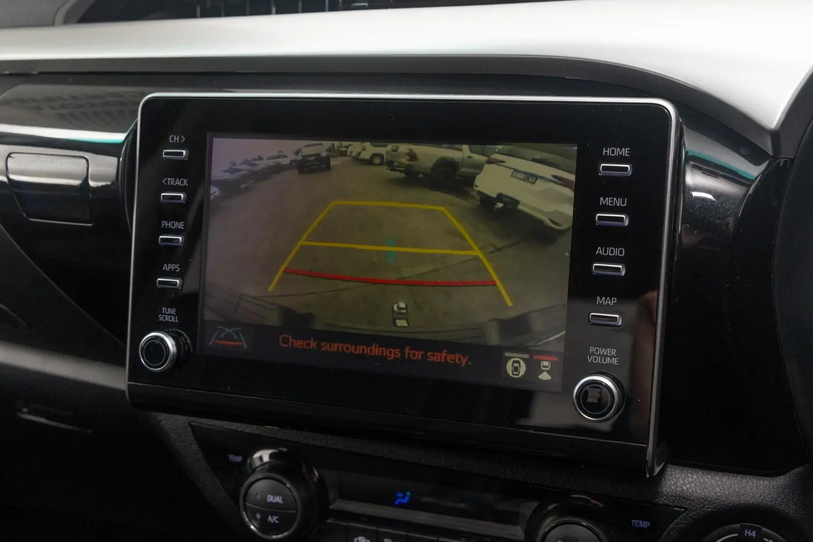 2023 Toyota Hilux Gallery Image 15