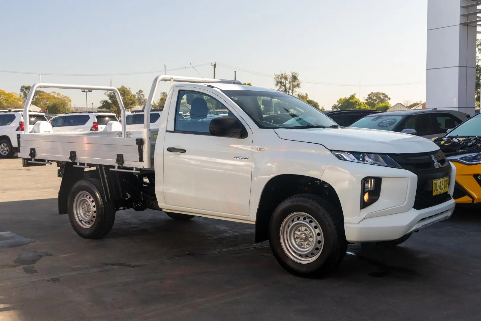 2021 Mitsubishi Triton Gallery Image 3