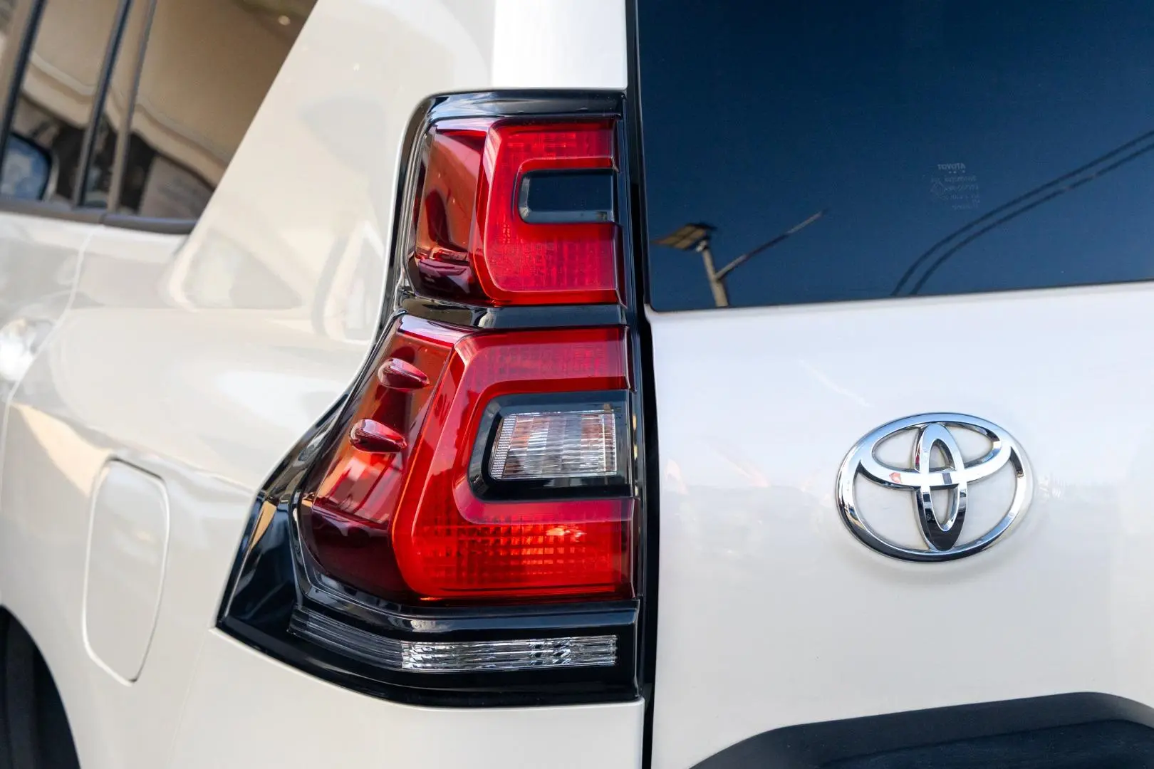 2021 Toyota Landcruiser Prado Gallery Image 20