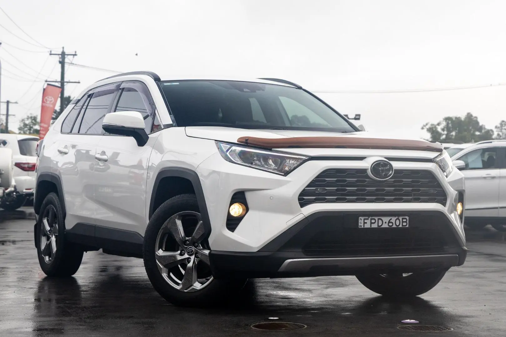 2020 Toyota RAV4 Gallery Image 1