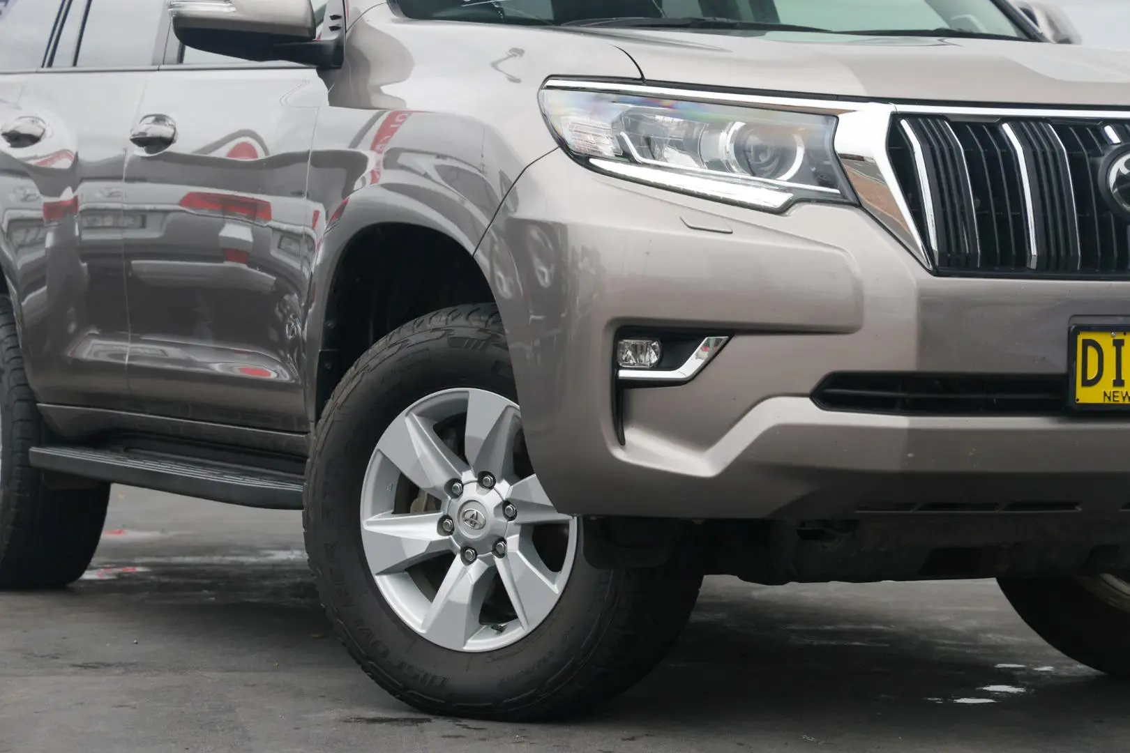 2019 Toyota Landcruiser Prado Gallery Image 6