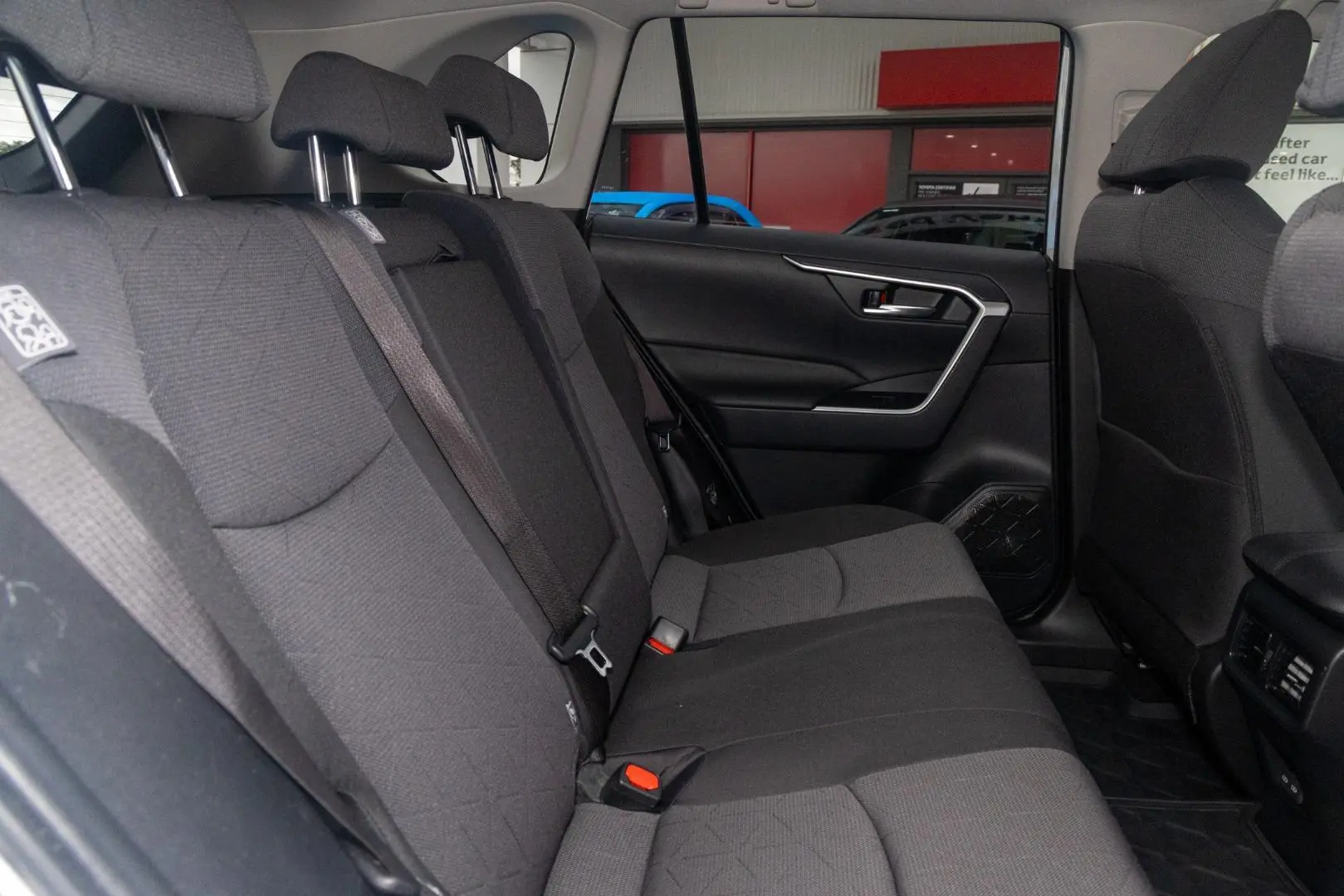 2024 Toyota RAV4 Gallery Image 9