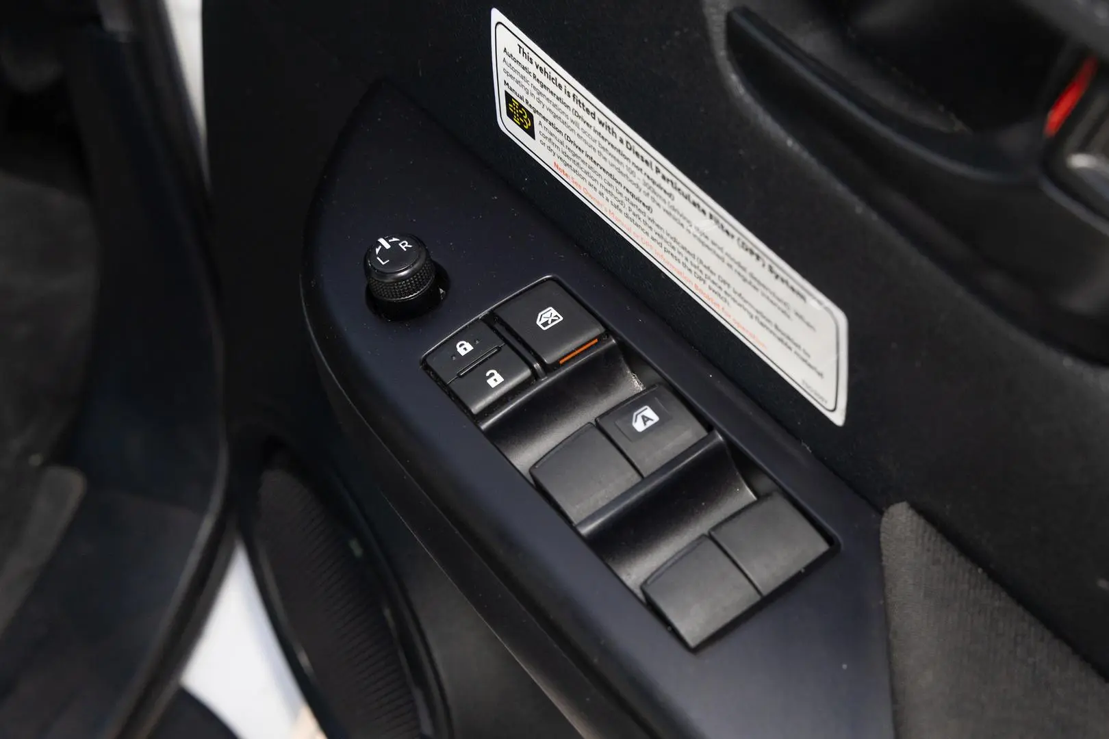 2021 Toyota Hilux Gallery Image 18