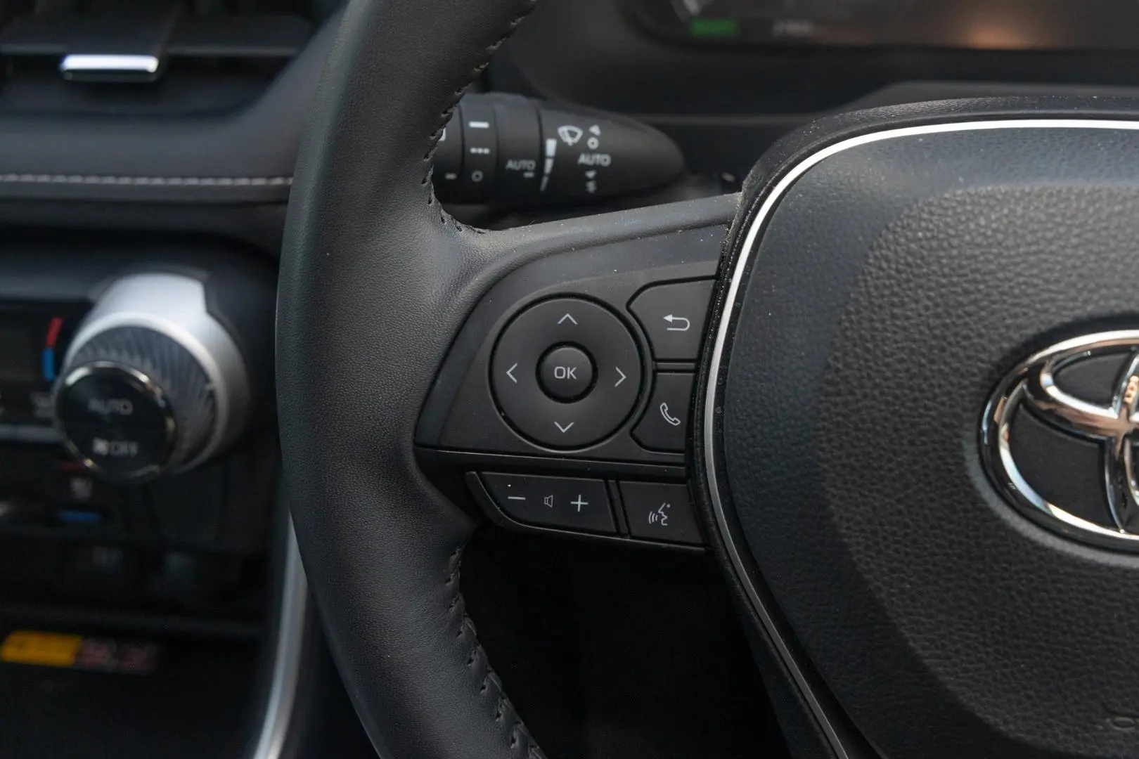 2024 Toyota RAV4 Gallery Image 11