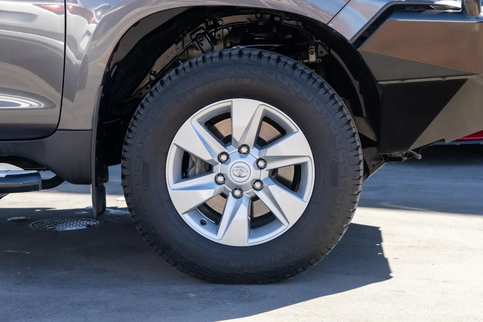 2019 Toyota Landcruiser Prado Gallery Image 22