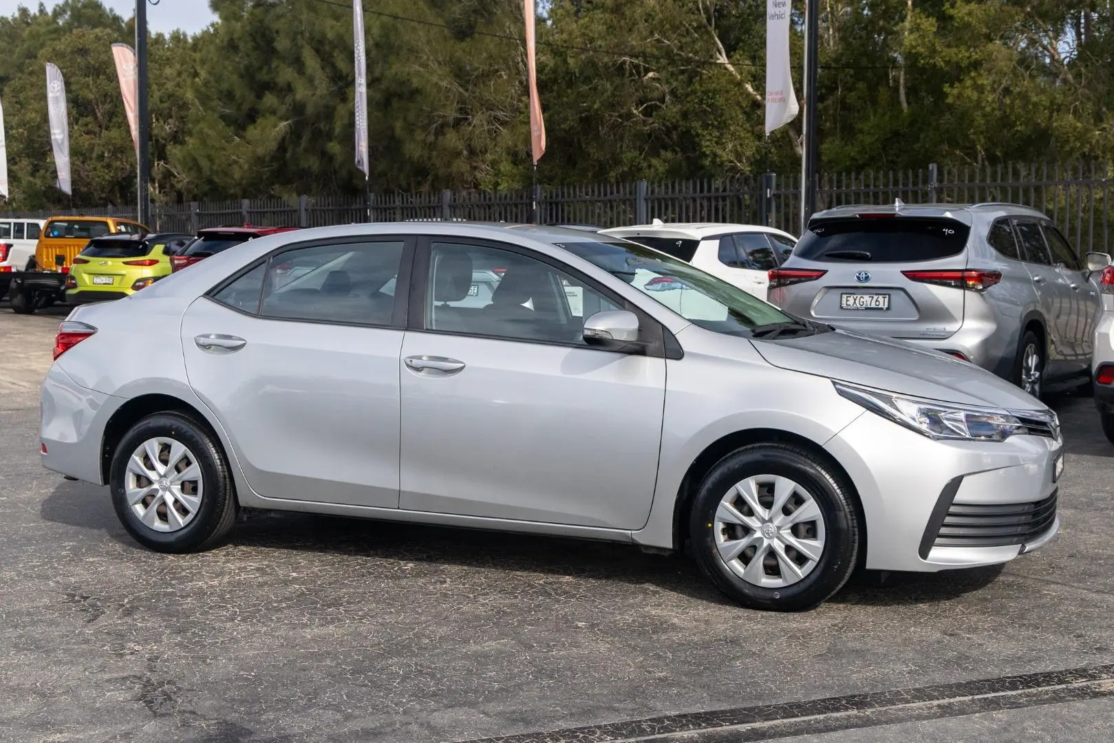 2018 Toyota Corolla Gallery Image 3