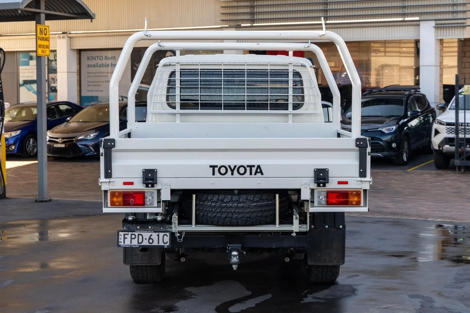 2025 Toyota Landcruiser Gallery Image 5