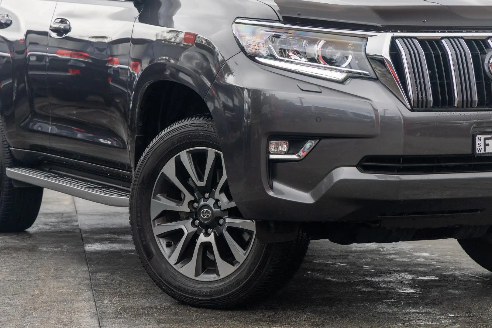 2023 Toyota Landcruiser Prado Gallery Image 6