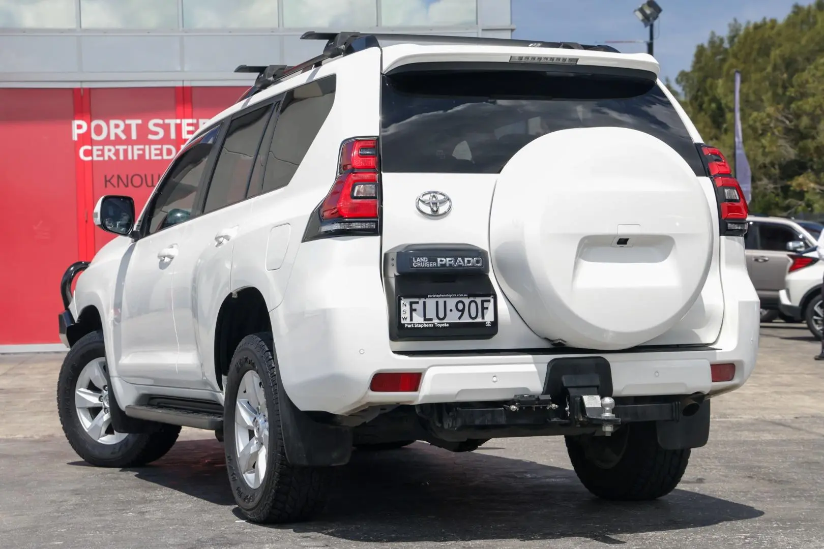 2017 Toyota Landcruiser Prado Image 2