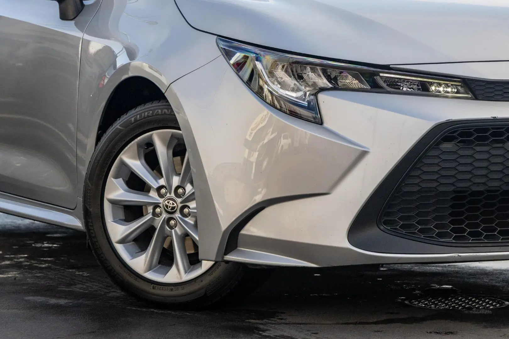 2020 Toyota Corolla Gallery Image 6