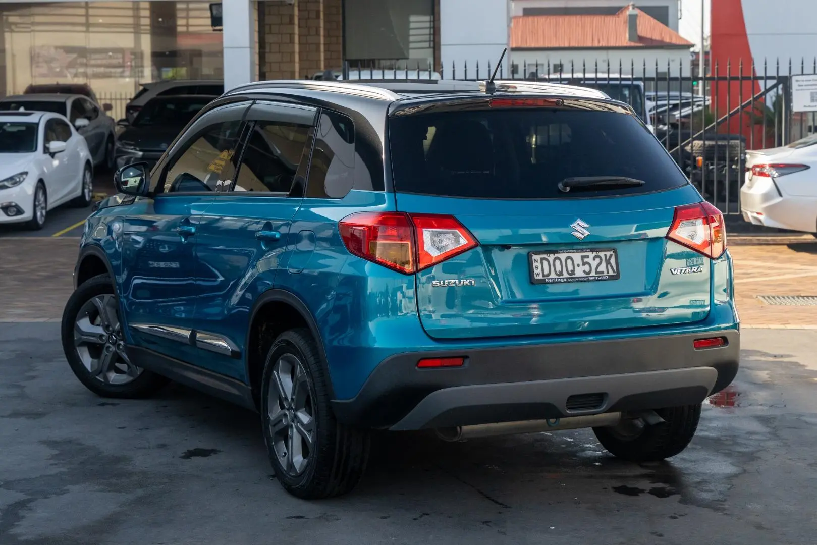 2016 Suzuki Vitara Gallery Image 2