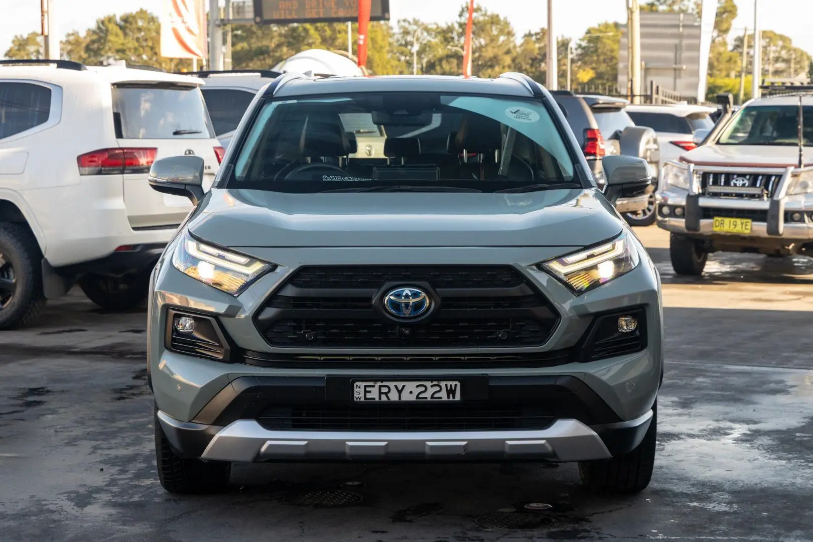 2022 Toyota RAV4 Gallery Image 4