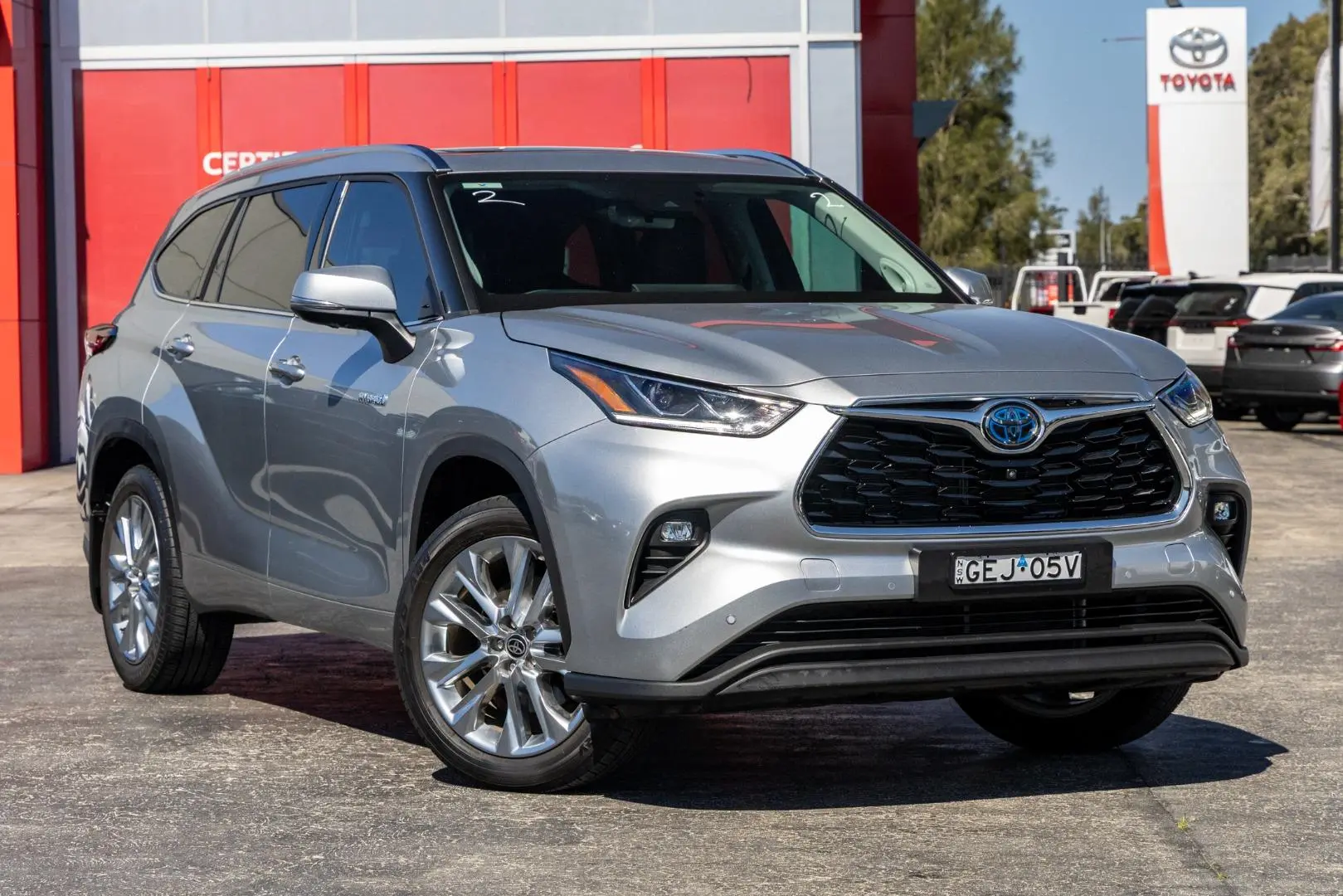 2023 Toyota Kluger Gallery Image 1