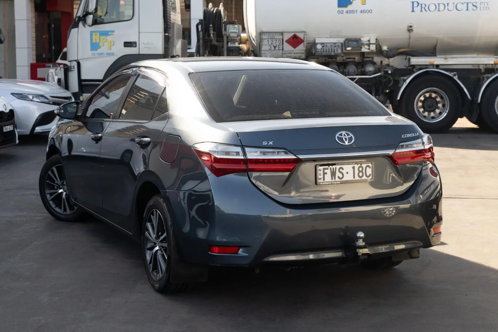 2018 Toyota Corolla Gallery Image 2