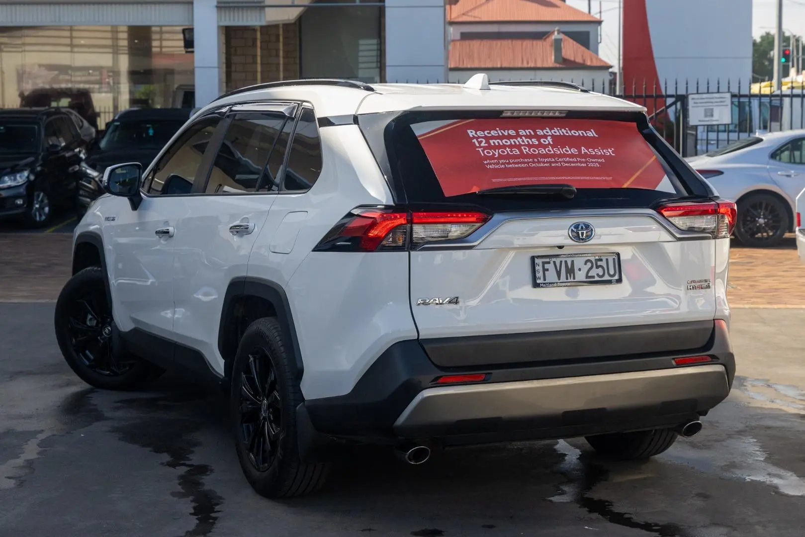 2024 Toyota RAV4 Gallery Image 2