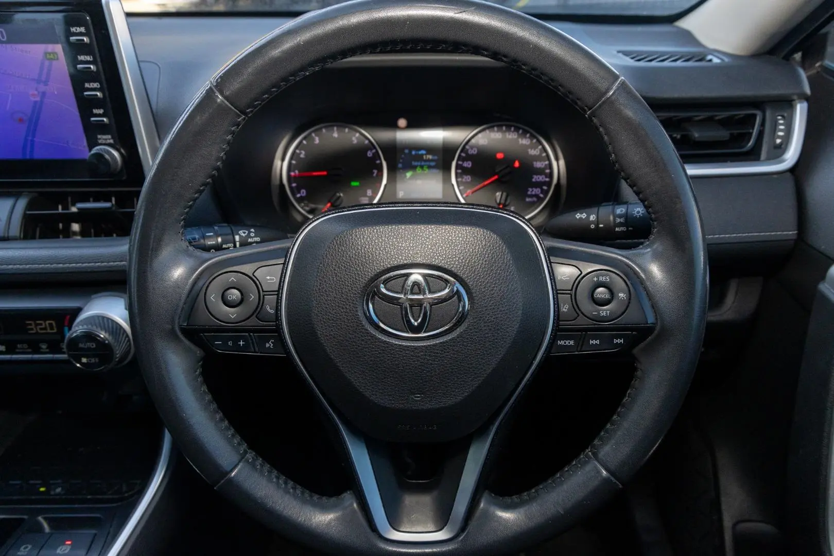 2020 Toyota RAV4 Gallery Image 9