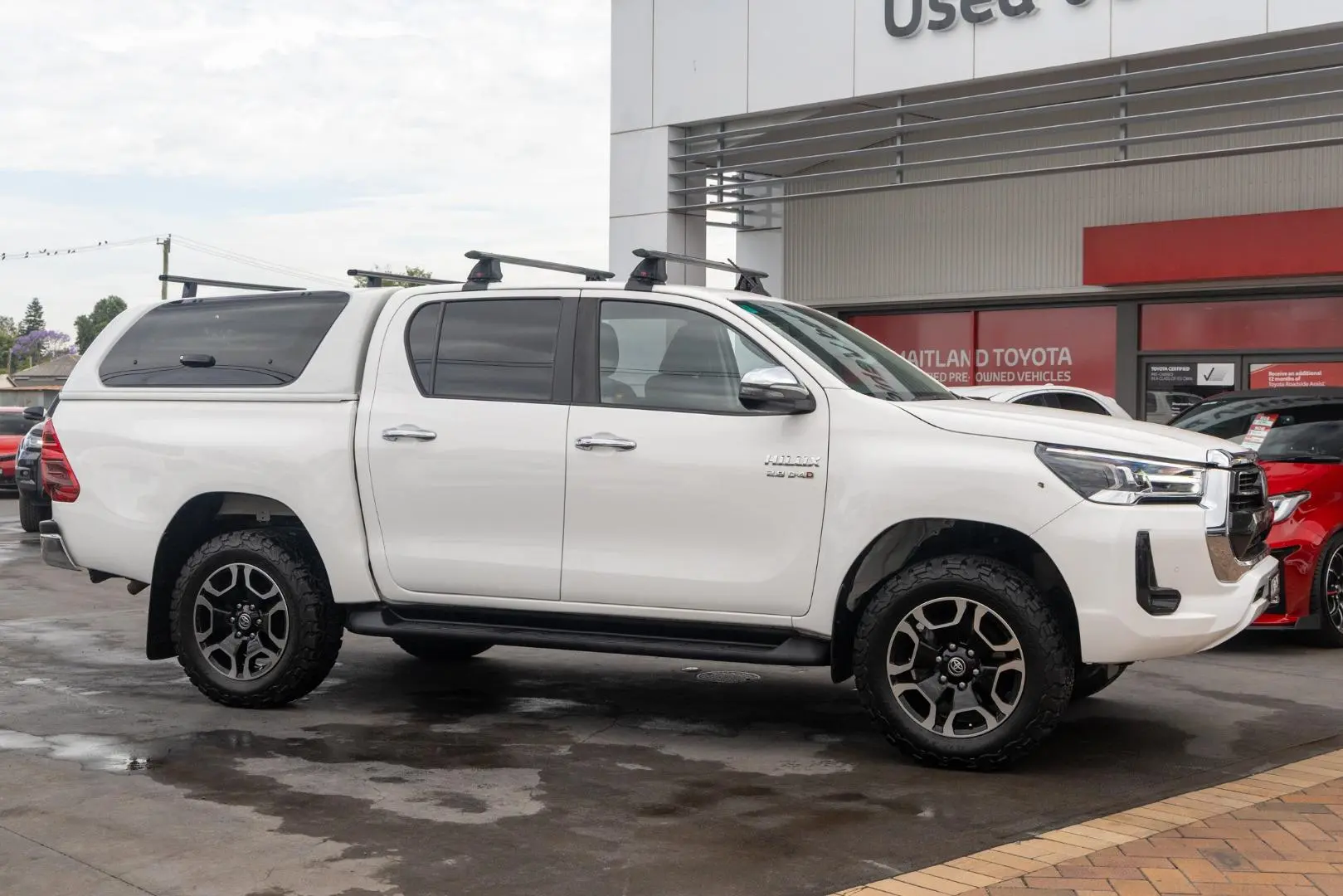 2021 Toyota Hilux Gallery Image 3