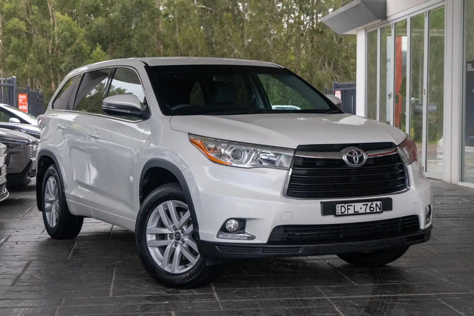 2016 Toyota Kluger Gallery Image 1
