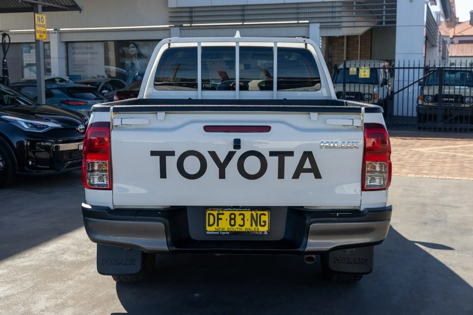 2022 Toyota Hilux Gallery Image 5