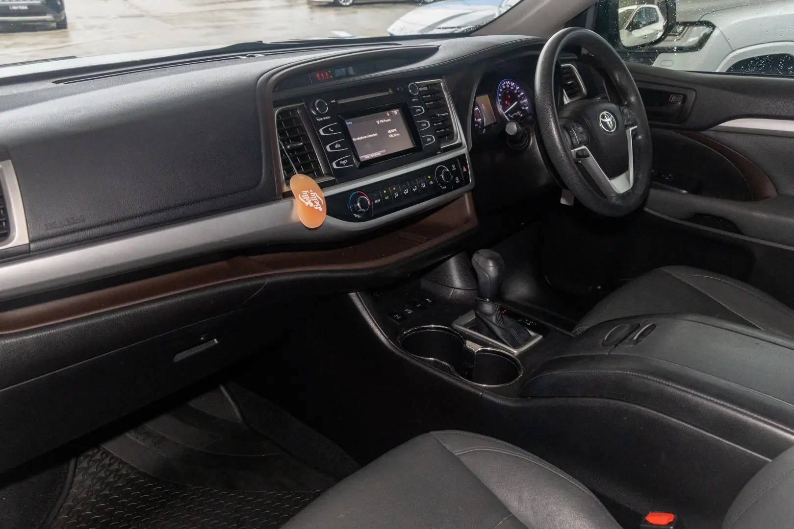 2016 Toyota Kluger Gallery Image 8