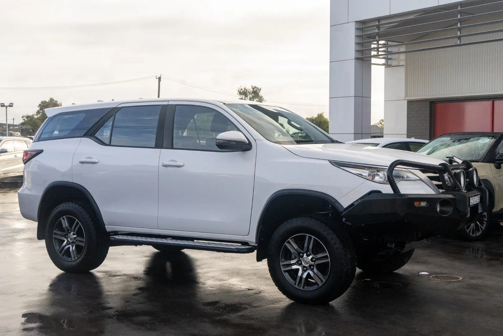 2019 Toyota Fortuner Gallery Image 3