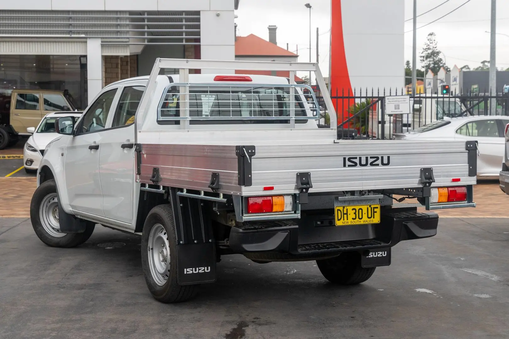 2023 Isuzu D-MAX Gallery Image 2