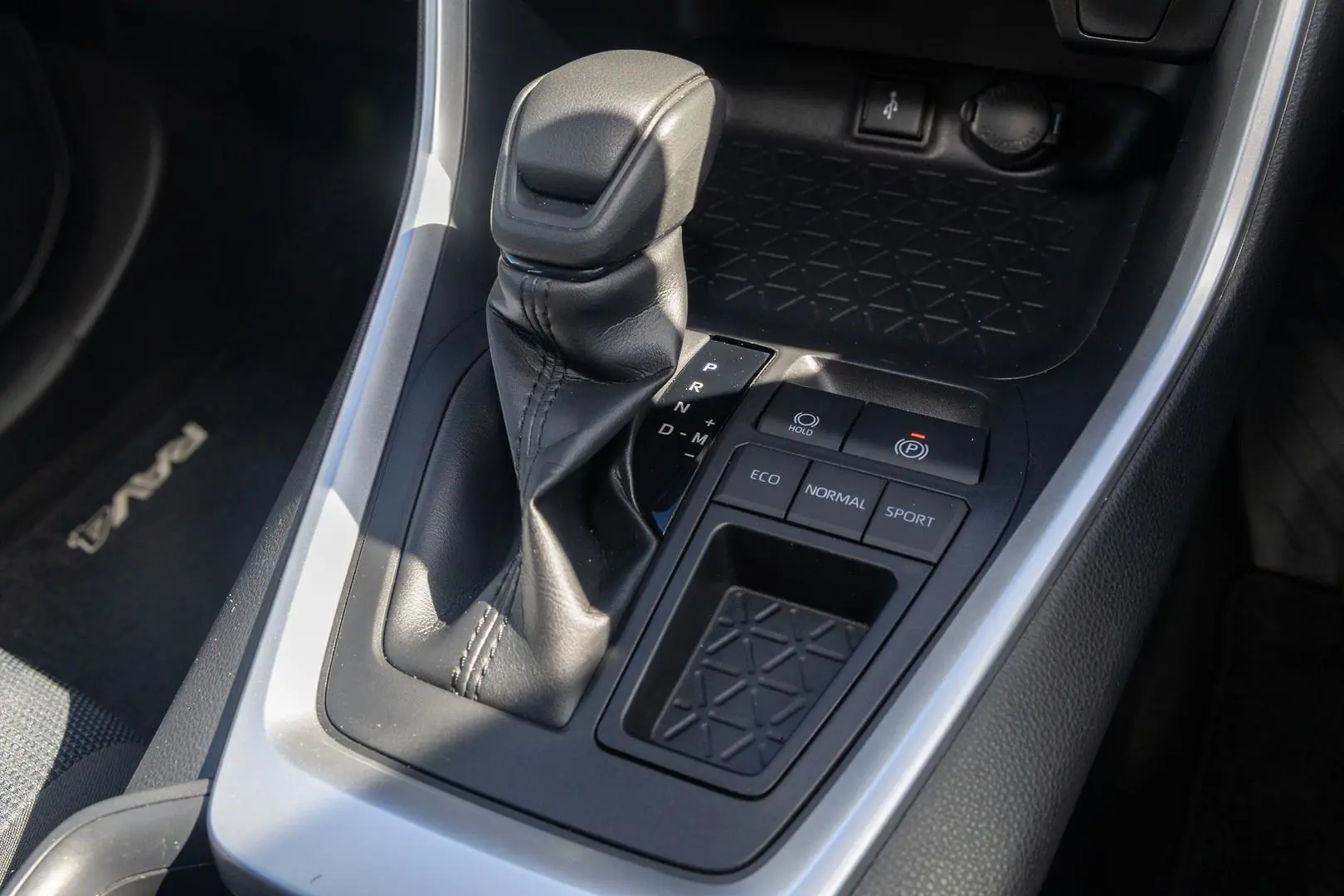 2021 Toyota RAV4 Gallery Image 17