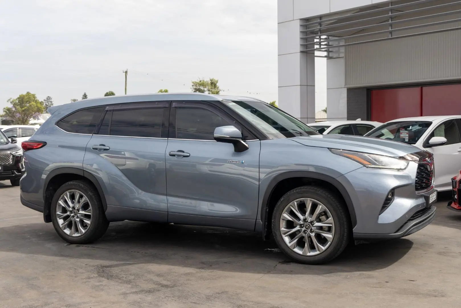 2022 Toyota Kluger Gallery Image 3