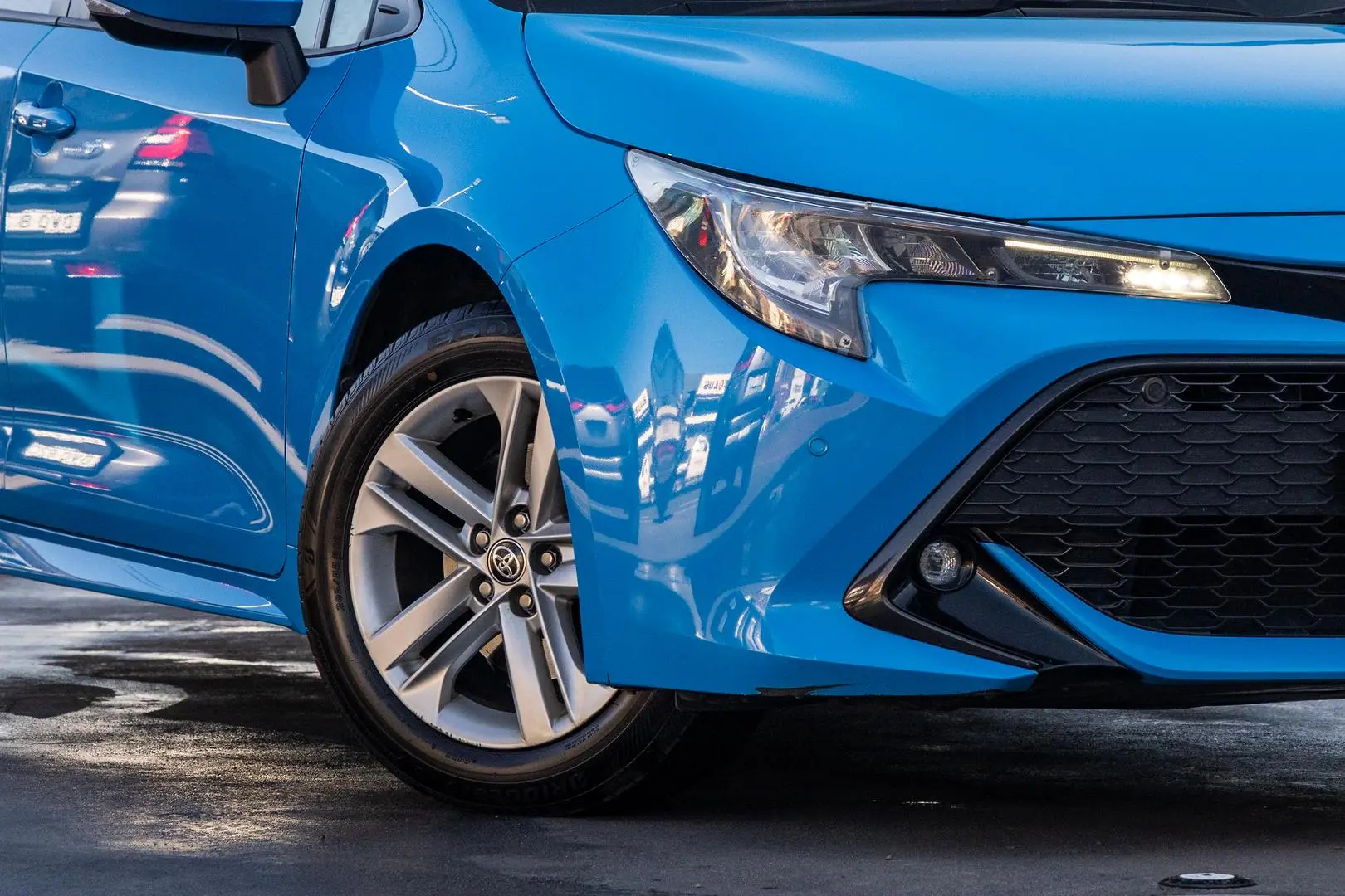 2020 Toyota Corolla Gallery Image 6
