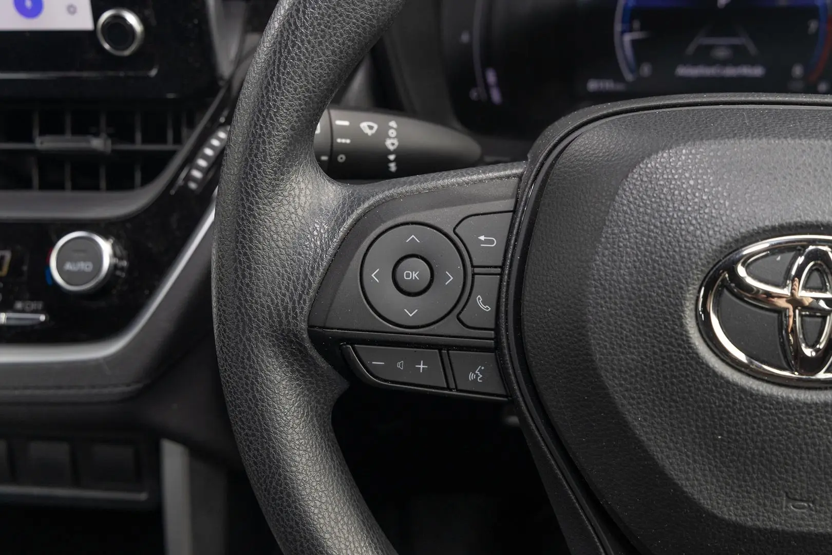 2024 Toyota Corolla Cross Gallery Image 11