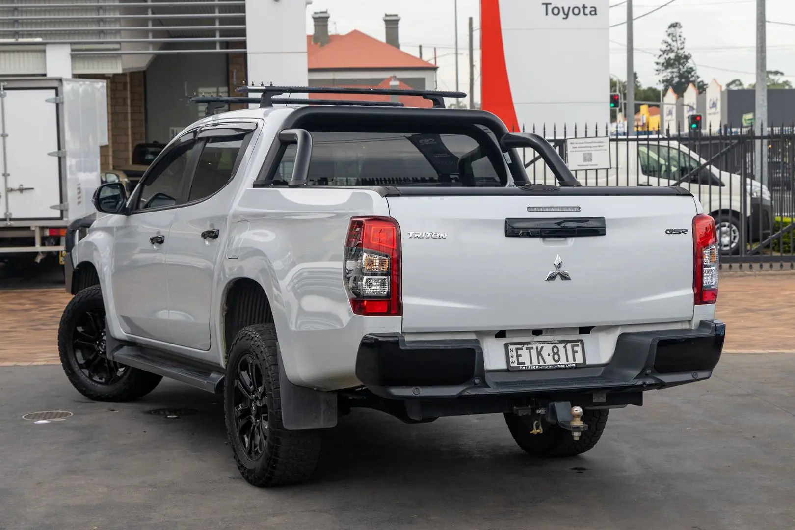 2022 Mitsubishi Triton Gallery Image 2