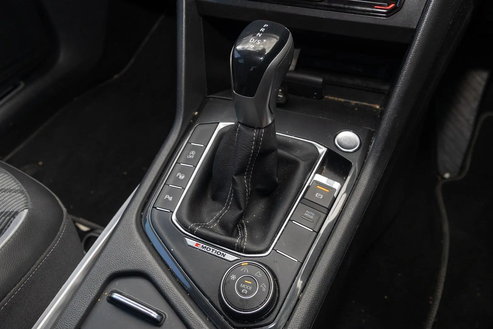 2023 Volkswagen Tiguan Gallery Image 17