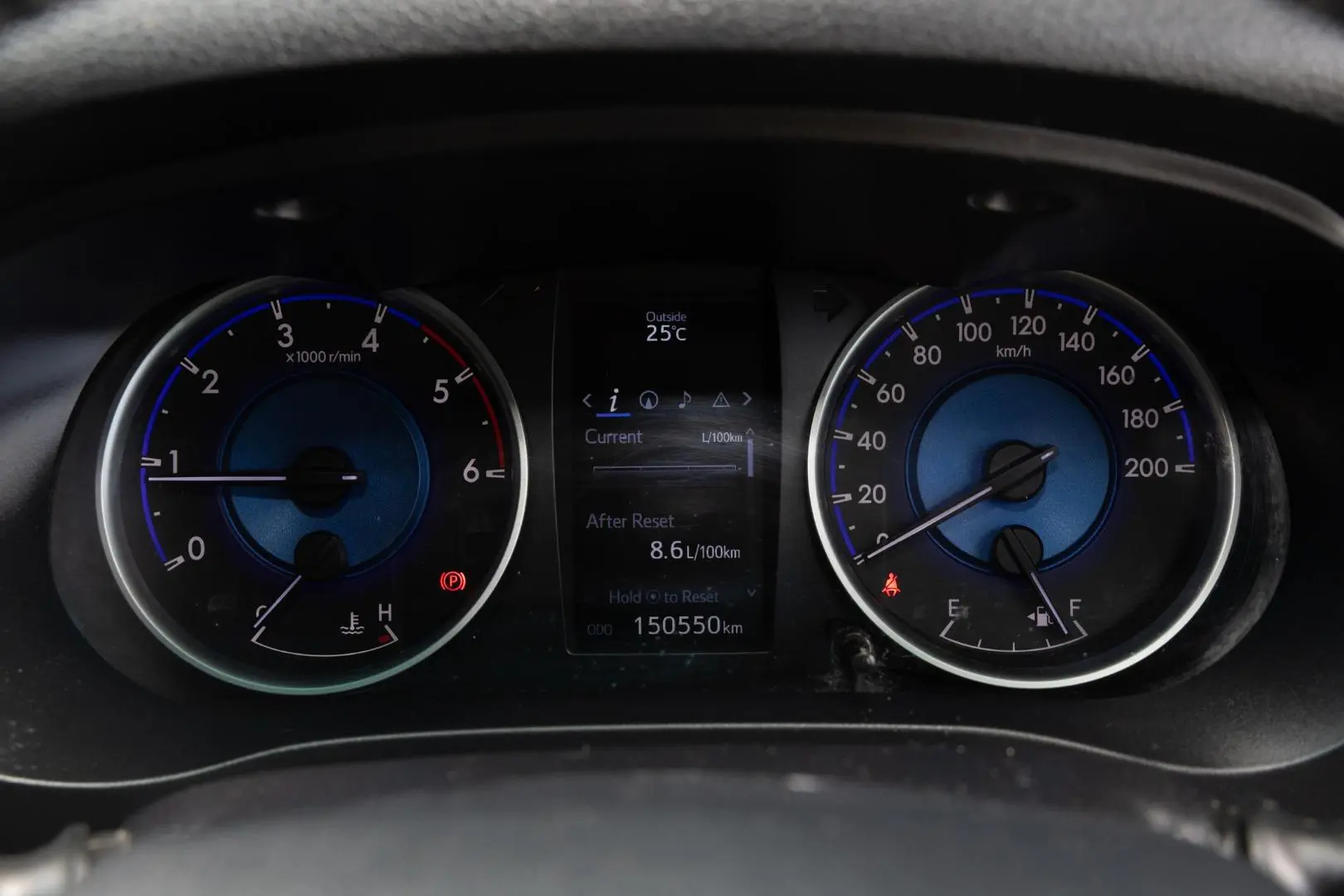 2018 Toyota Hilux Gallery Image 13