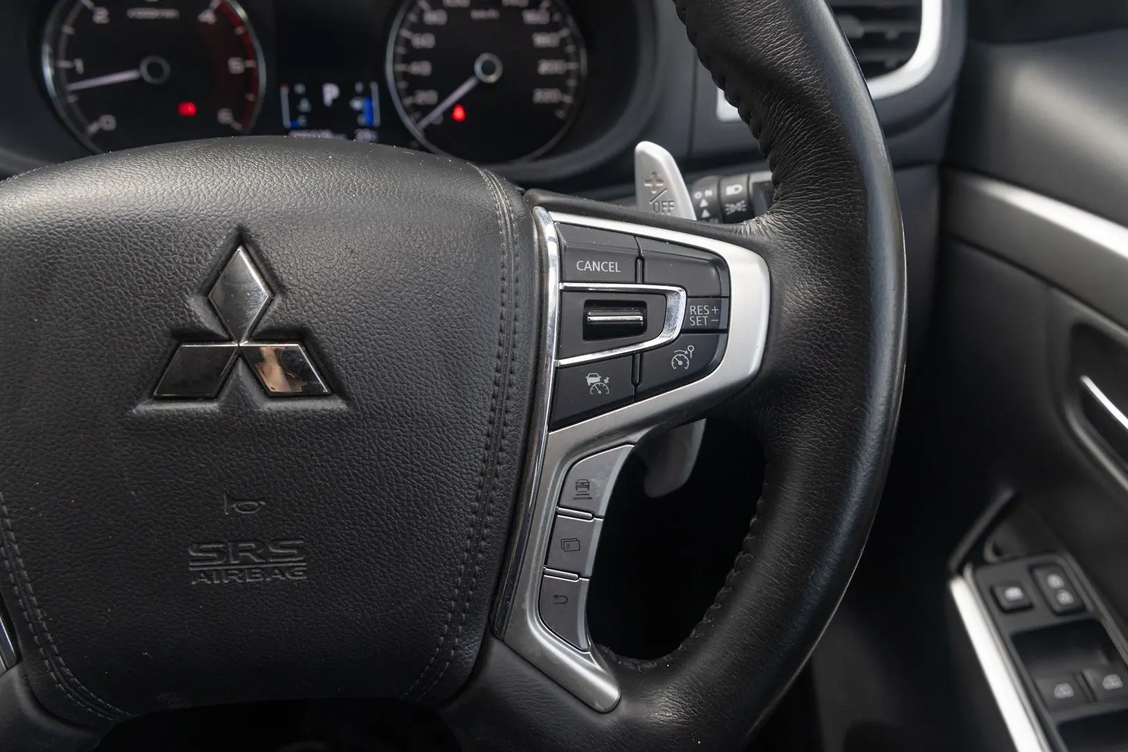 2022 Mitsubishi Pajero Sport Gallery Image 12