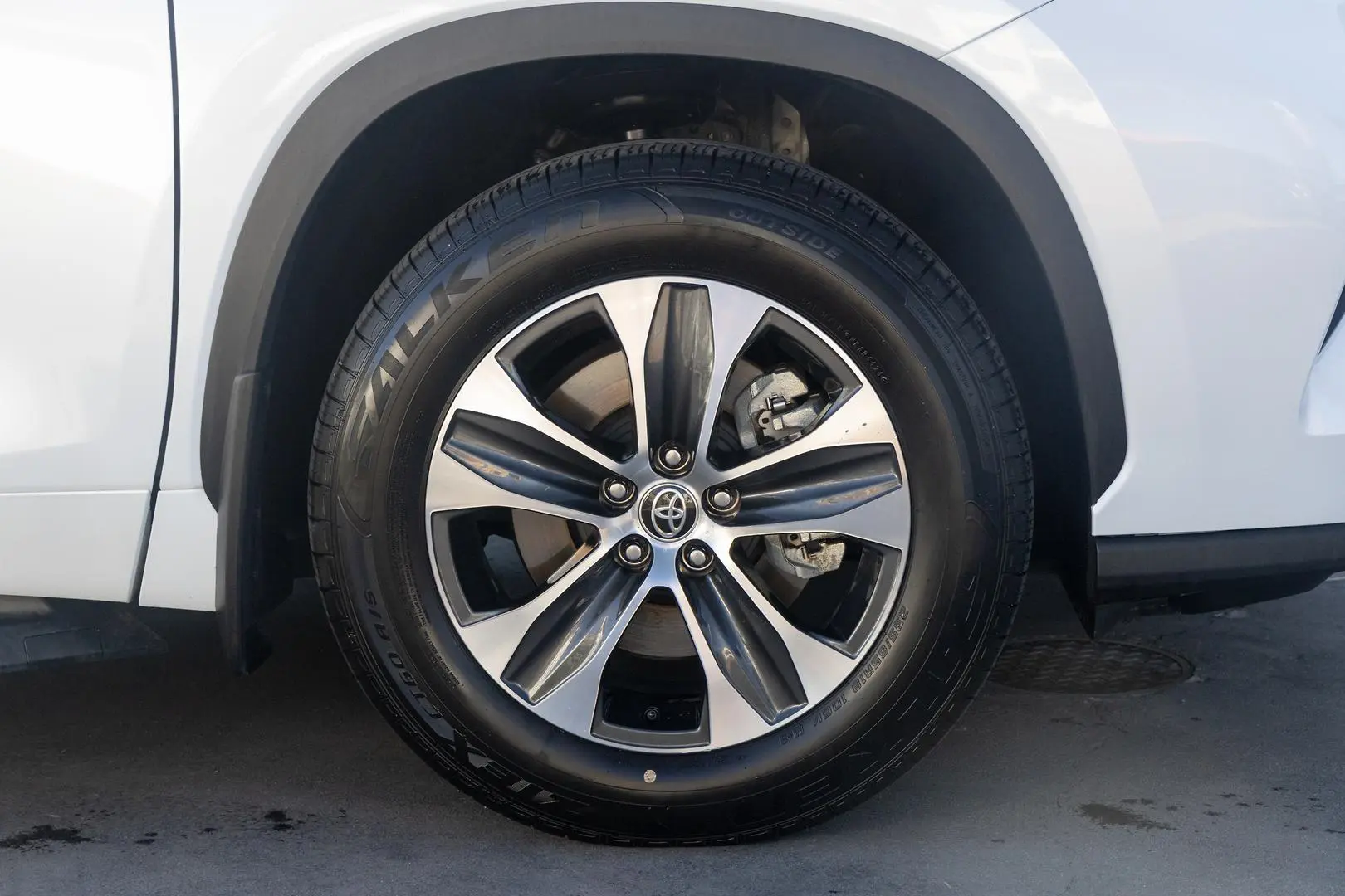 2022 Toyota Kluger Gallery Image 21