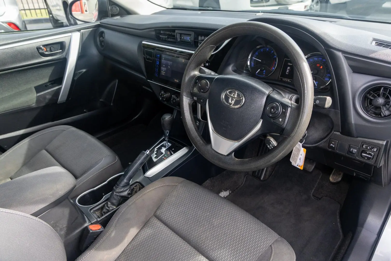 2018 Toyota Corolla Gallery Image 7