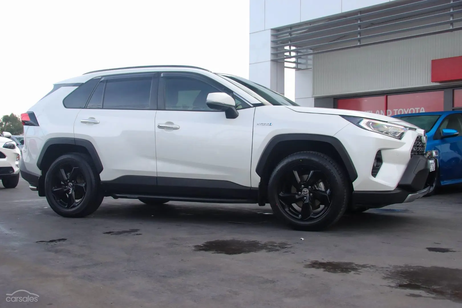 2020 Toyota RAV4 Image 3