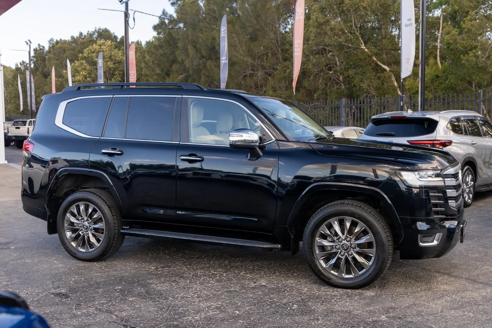 2023 Toyota Landcruiser Gallery Image 3