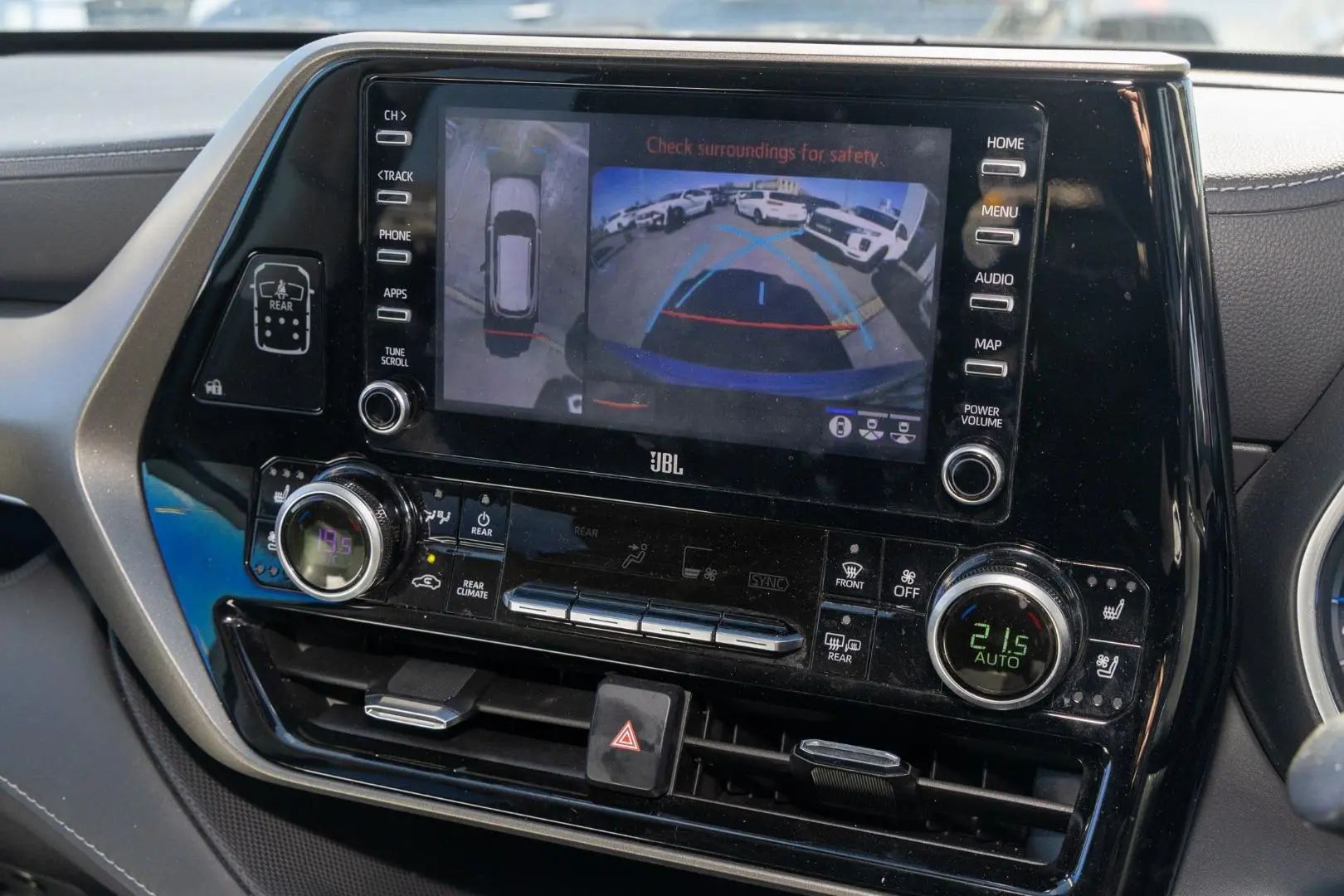2021 Toyota Kluger Gallery Image 15