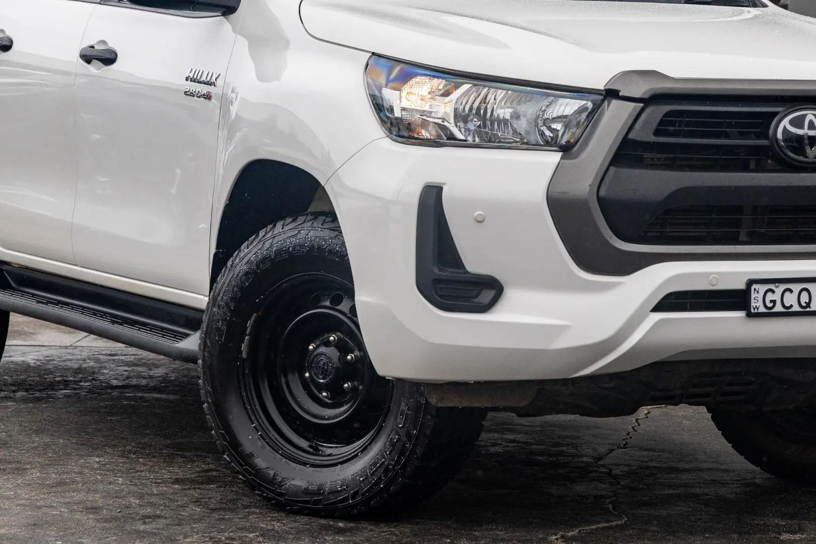 2022 Toyota Hilux Gallery Image 6