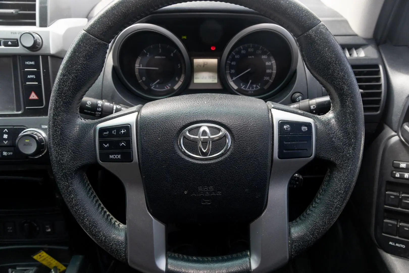 2015 Toyota Landcruiser Prado Gallery Image 10