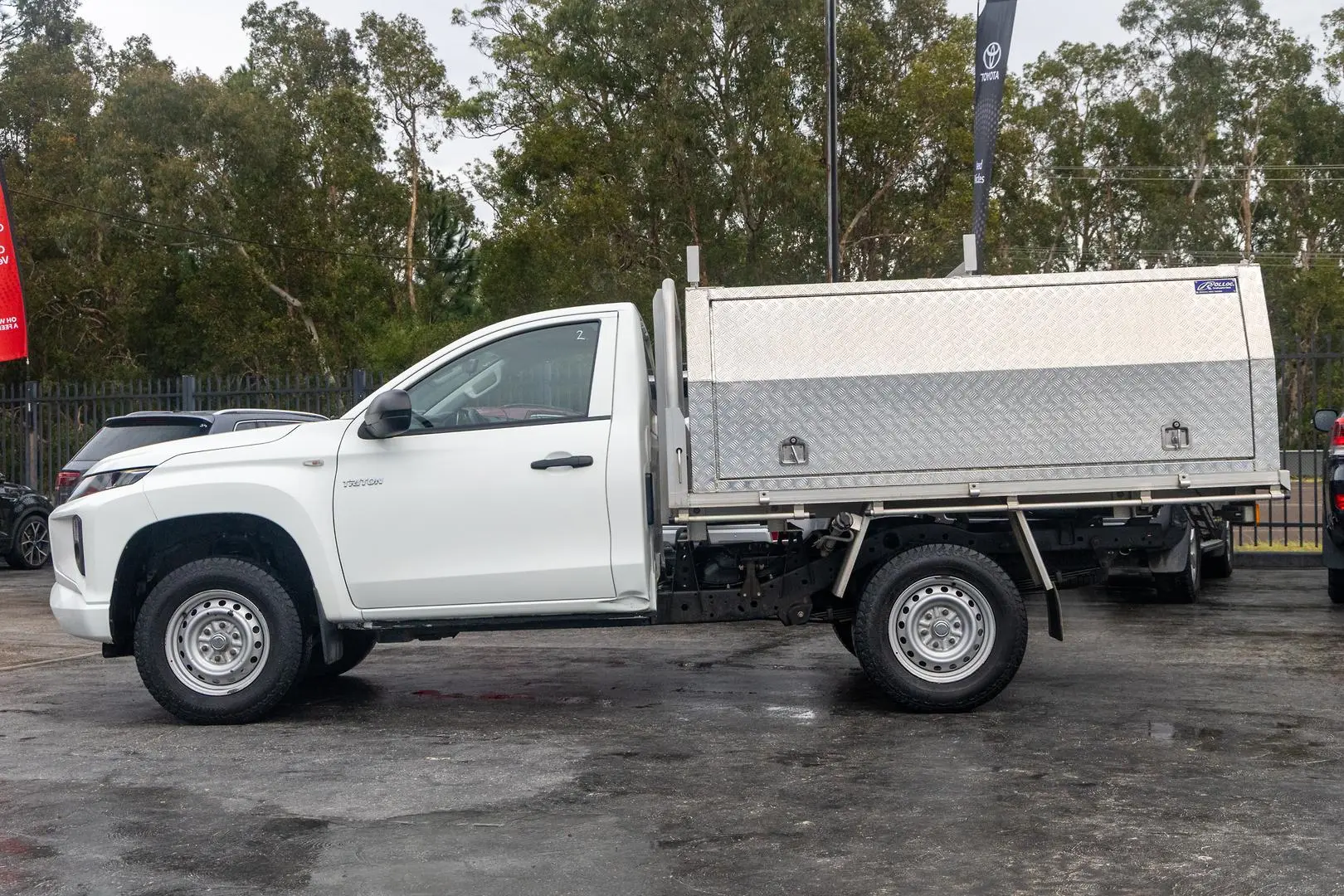 2018 Mitsubishi Triton Gallery Image 3